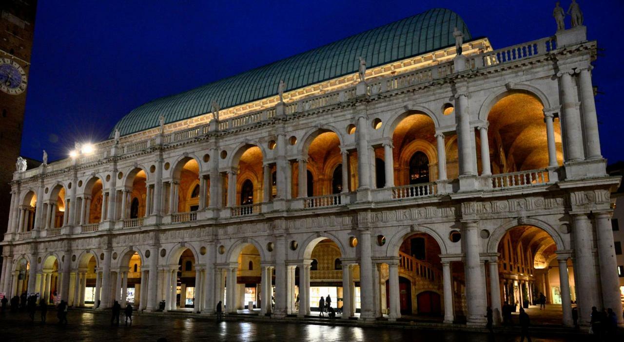 Casa Giorgia - Nel Cuore Di Vicenza Bagian luar foto
