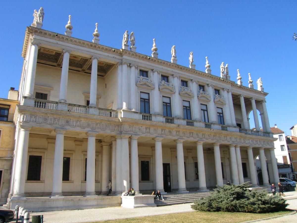 Casa Giorgia - Nel Cuore Di Vicenza Bagian luar foto