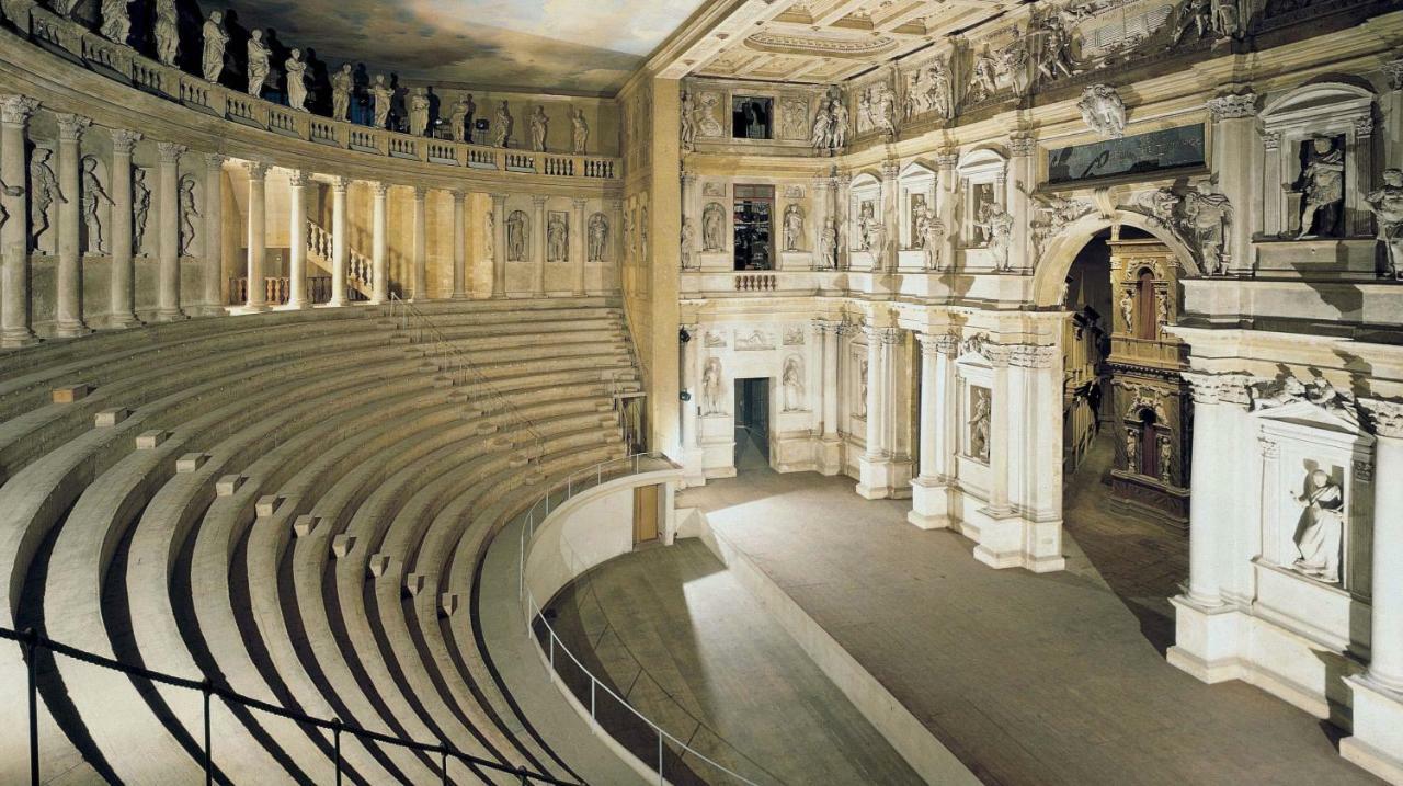 Casa Giorgia - Nel Cuore Di Vicenza Bagian luar foto